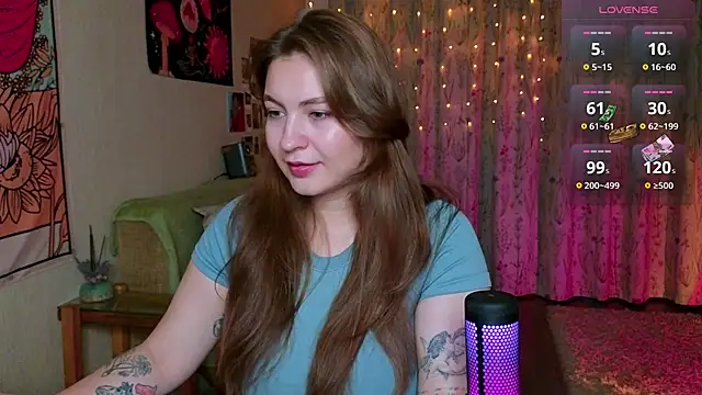 LisaCase online show from 09.28.25