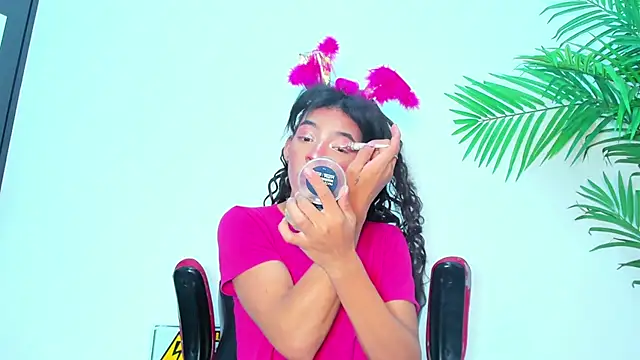 Briyit Doll online show from 01.30.25