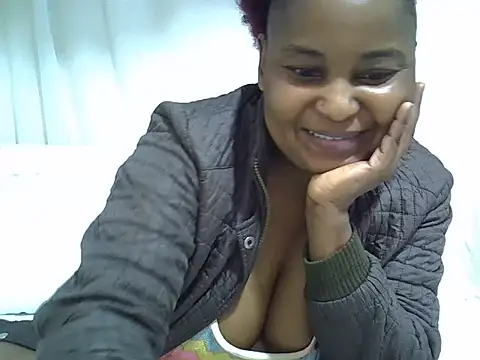 Snapshot of browndolly12 chatting on 07.28.26 browndolly12 online show from 07.28.26