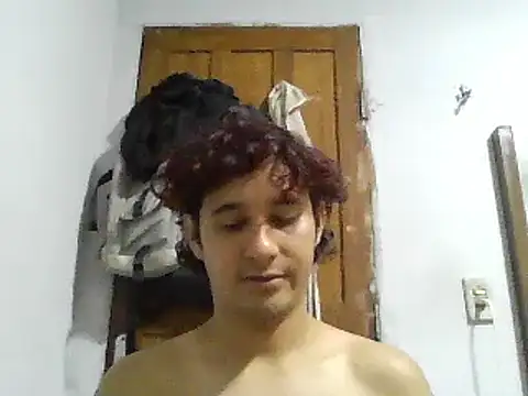 Snapshot of pedrodavid_ chatting on 12.28.24 pedrodavid  online show from 12.28.24