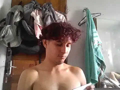 Snapshot of pedrodavid_ chatting on 01.29.25 pedrodavid  online show from 01.29.25