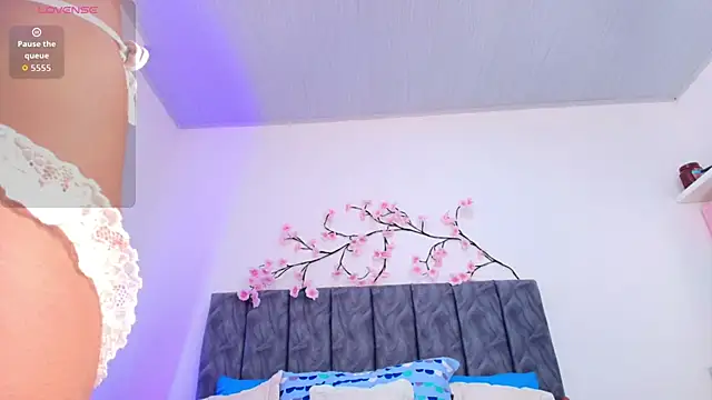 Sophiee Velvet online show from 06.27.26