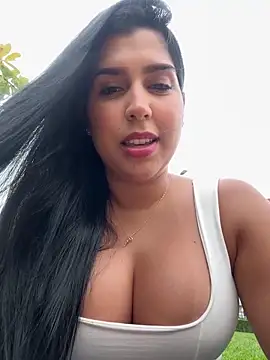 NiaSoler online show from 02.17.26