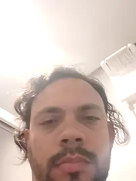 Snapshot of morenindarola chatting on 01.16.25 morenindarola online show from 01.16.25