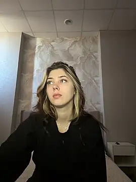 Vanessa Walters online show from 04.29.26