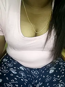 Snapshot of tamil_subha69 chatting on 01.04.25 tamil subha69 online show from 01.04.25