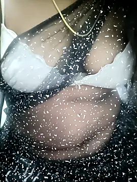 Snapshot of tamil_subha69 chatting on 12.19.25 tamil subha69 online show from 12.19.25