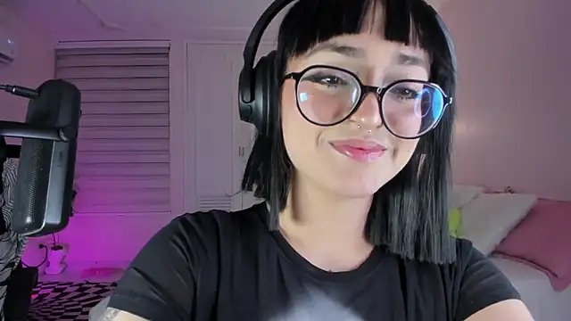 SweetJennaa online show from 03.14.25