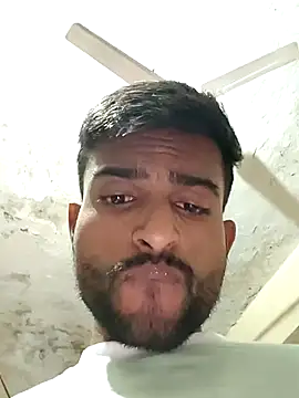 Snapshot of PRIYANHU@xh chatting on 12.01.25 PRIYANHUxh online show from 12.01.25