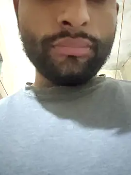 PRIYANHUxh online show from 04.21.26