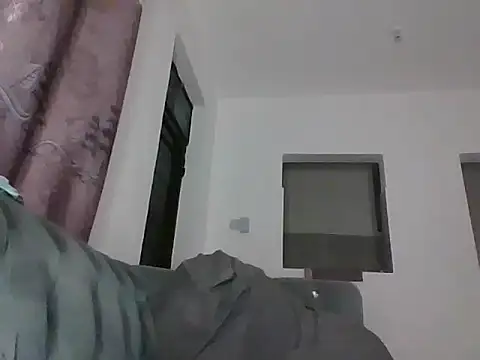 Snapshot of Candykitten chatting on 03.22.25 Candykitten online show from 03.22.25