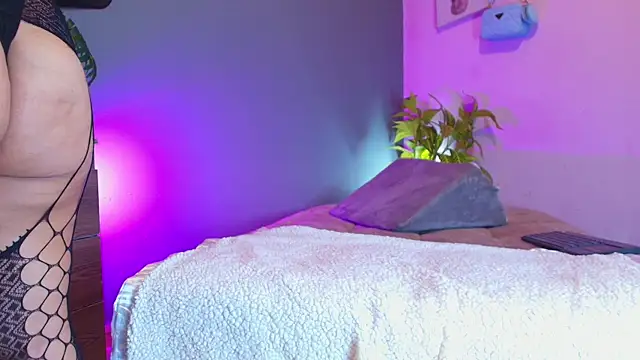 jade brunnette online show from 05.16.26