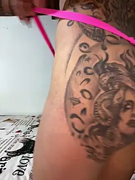 Snapshot of Zaratattoox chatting on 02.13.26 Zaratattoox online show from 02.13.26