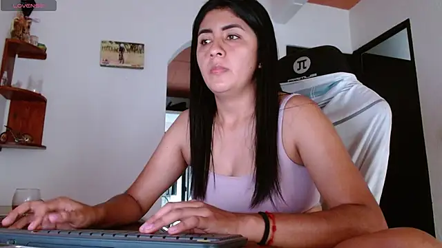 Snapshot of danna_peterson1 chatting on 03.11.25 danna peterson1 online show from 03.11.25