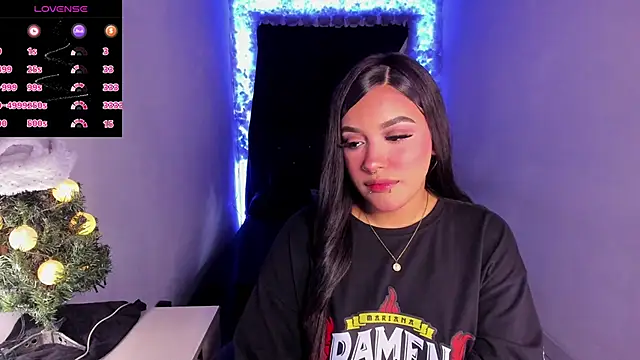 Snapshot of Mariana_Hasper_ chatting on 01.05.25 Mariana Hasper online show from 01.05.25