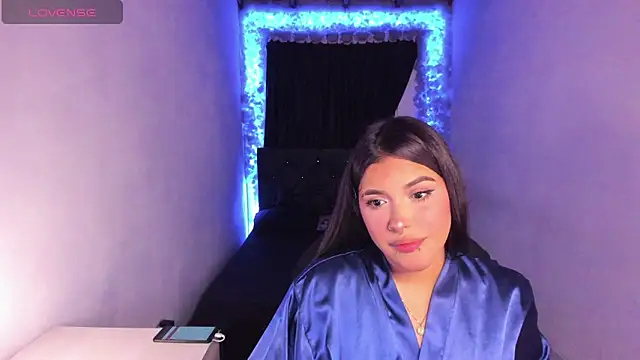 Snapshot of Mariana_Hasper_ chatting on 02.13.25 Mariana Hasper online show from 02.13.25