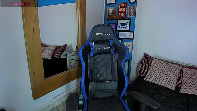 VladHellsing4 online show from 03.07.25