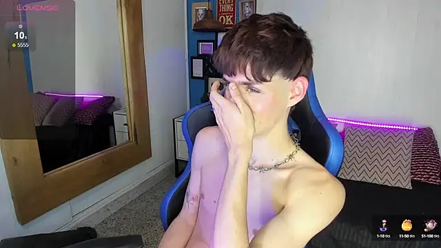 VladHellsing4 online show from 03.19.25