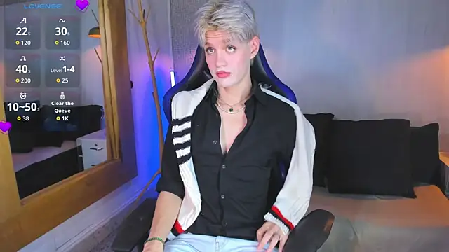 VladHellsing4 online show from 06.19.26