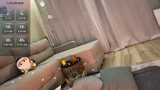 Snapshot of Eva_Eva_ chatting on 01.19.25 Eva Eva  online show from 01.19.25