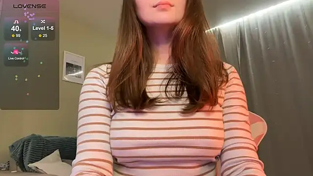 Snapshot of Eva_Eva_ chatting on 02.05.25 Eva Eva  online show from 02.05.25