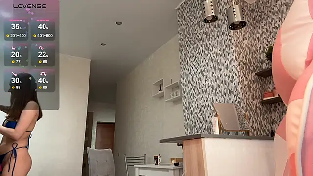 Snapshot of Eva_Eva_ chatting on 03.08.25 Eva Eva  online show from 03.08.25