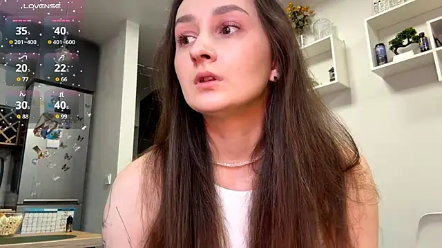 Eva Eva  online show from 03.06.26