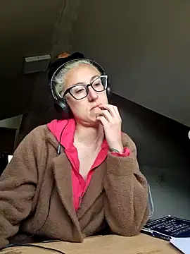 Afrania online show from 12.25.24