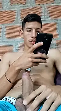 Snapshot of sbsmenhot chatting on 02.13.25 sbsmenhot online show from 02.13.25