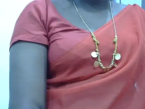 Snapshot of Hot_akshara chatting on 09.10.25 Hot akshara online show from 09.10.25