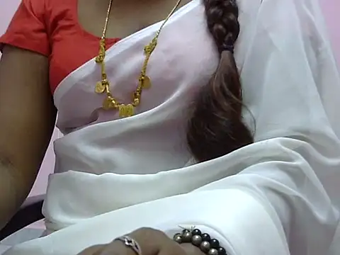 Hot akshara online show from 12.16.25