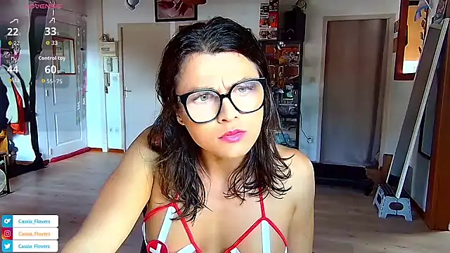Snapshot of Cassia_Stars chatting on 09.29.25 Cassia Stars online show from 09.29.25