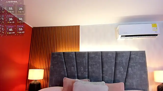 Snapshot of Ada__lee_ chatting on 11.08.25 Ada lee online show from 11.08.25