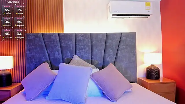 Snapshot of Ada__lee_ chatting on 12.17.25 Ada lee online show from 12.17.25