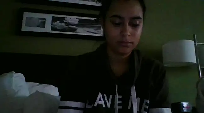 Snapshot of cinnaminnie chatting on 01.13.25 cinnaminnie online show from 01.13.25