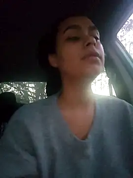 Snapshot of cinnaminnie chatting on 03.16.25 cinnaminnie online show from 03.16.25