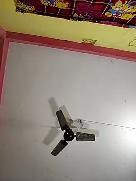 Hunter boy9 online show from 10.16.25