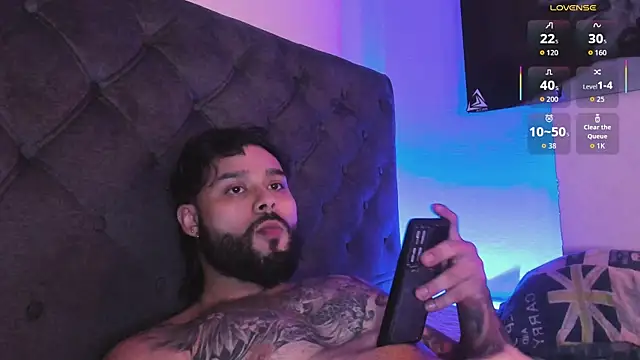 Snapshot of jeremygerard_ chatting on 10.13.25 jeremygerard online show from 10.13.25