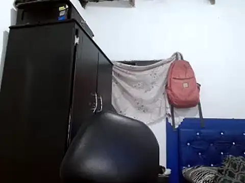 Snapshot of miriam775 chatting on 12.03.24 miriam775 online show from 12.03.24