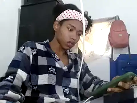 miriam775 online show from 12.03.24