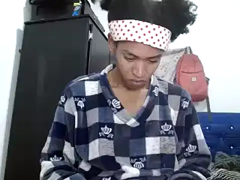 miriam775 online show from 12.04.24