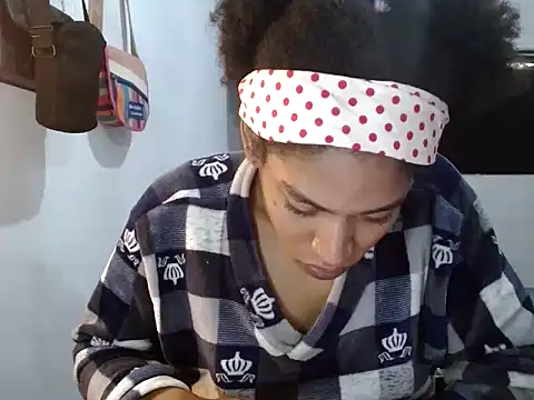 Snapshot of miriam775 chatting on 12.27.24 miriam775 online show from 12.27.24