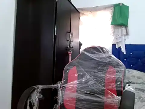 Snapshot of miriam775 chatting on 12.30.24 miriam775 online show from 12.30.24