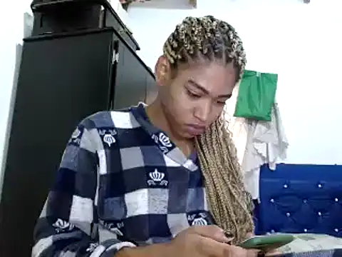 Snapshot of miriam775 chatting on 01.09.25 miriam775 online show from 01.09.25