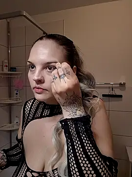 Jujuicy 97 online show from 02.05.26