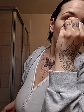 Jujuicy 97 online show from 03.08.26