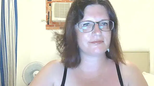 CrimsonMistress online show from 04.28.26