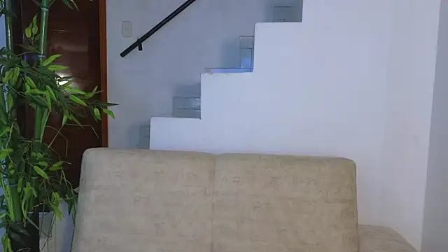 Lorenne Miller online show from 09.18.25