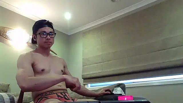 Snapshot of Surfbod chatting on 01.21.25 Surfbod online show from 01.21.25