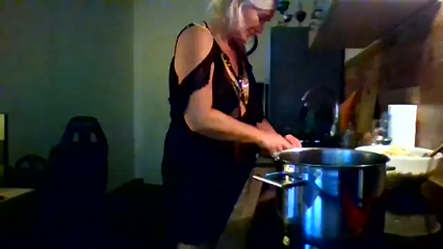 Your Wish 4U online show from 11.01.25